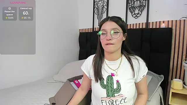 Elecktra sweet online show from November 2025 07:48:02 PM