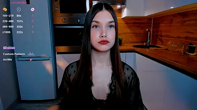  Eva Lee online show from December 2024 04:27:02 PM