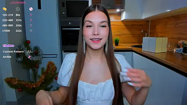  Eva Lee online show from December 2024 06:02:02 PM