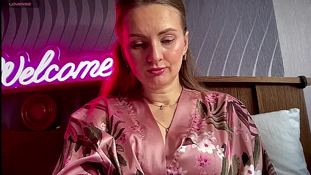 Viola sweet online show from February 2025 09:56:02 AM