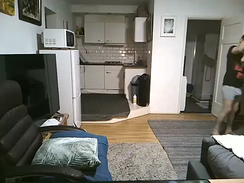 mihaimichael online show from September 2025 01:33:01 AM