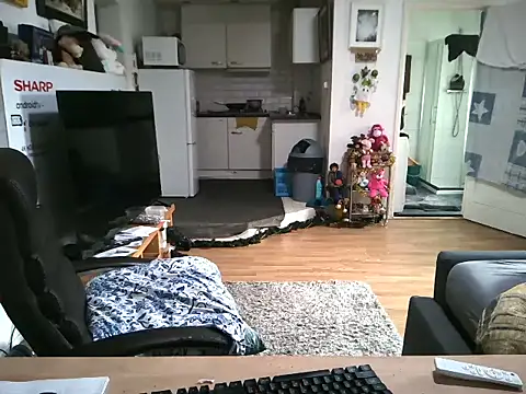 mihaimichael online show from December 2025 11:50:01 AM