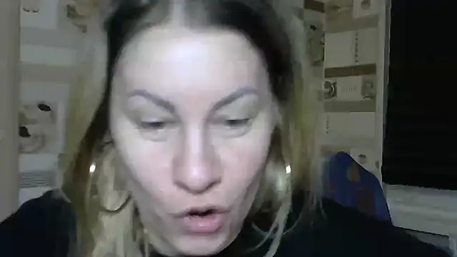 TherestlessKitty online show from December 2025 10:15:02 PM