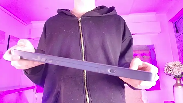 Tayzon Foxxx online show from December 2025 12:11:02 PM