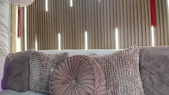 Tayzon Foxxx online show from March 2026 08:15:01 PM