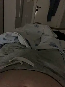 Erenn34 online show from September 2025 11:49:02 PM