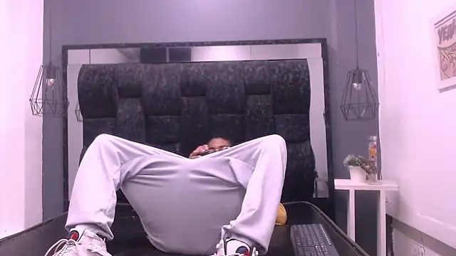 Jose Smoke online show from March 2025 01:53:01 AM