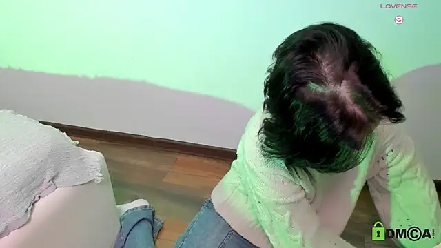 Alina Mills online show from February 2025 11:21:01 AM