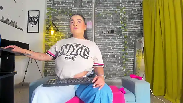 iam samy  online show from January 2025 11:46:01 AM