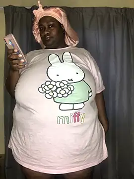 Snapshot of bustytitsxxx chatting on June 2026 03:15:02 PM bustytitsxxx online show from June 2026 03:15:02 PM