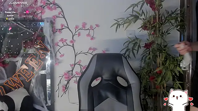 Black Rose2 online show from October 2025 12:06:01 PM