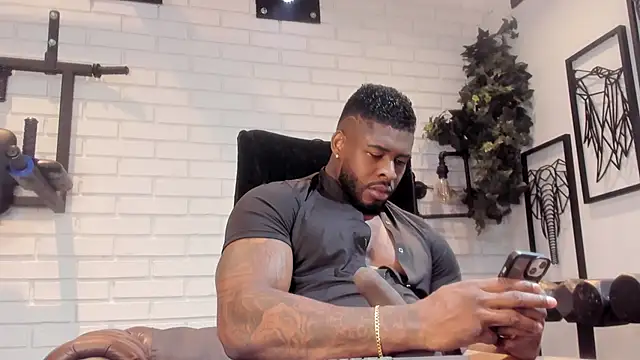 Makonneen online show from February 2025 09:15:01 PM