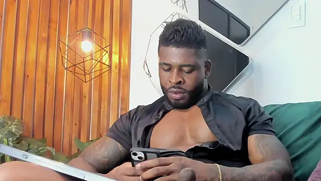 Makonneen online show from February 2025 01:30:02 AM