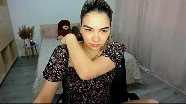 Alexa Dolly12 online show from January 2026 07:47:02 AM