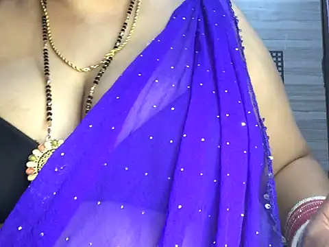 Snapshot of Desi_bhabhiii chatting on January 2025 06:01:02 AM Desi bhabhiii online show from January 2025 06:01:02 AM