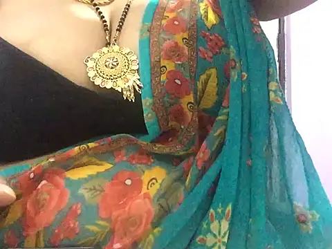 Snapshot of Desi_bhabhiii chatting on March 2025 08:43:01 AM Desi bhabhiii online show from March 2025 08:43:01 AM