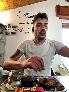 Snapshot of fisicato chatting on October 2025 02:47:02 PM fisicato online show from October 2025 02:47:02 PM