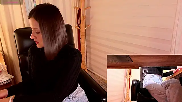 Alice milf  online show from November 2025 10:58:01 AM