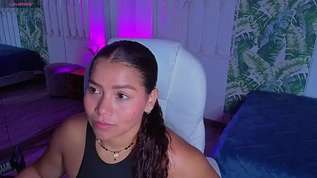 loly marce online show from May 2026 08:14:02 PM