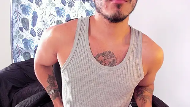 JayMarcos  online show from December 2025 11:41:01 AM