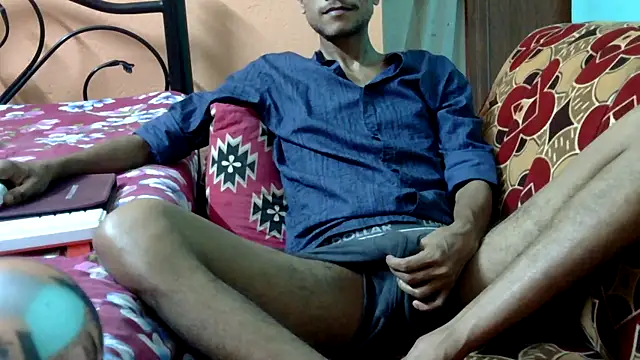 Alex Suman25 online show from October 2025 07:19:02 PM