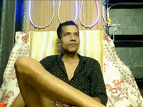Snapshot of Alex_Suman25 chatting on June 2026 02:05:02 AM Alex Suman25 online show from June 2026 02:05:02 AM