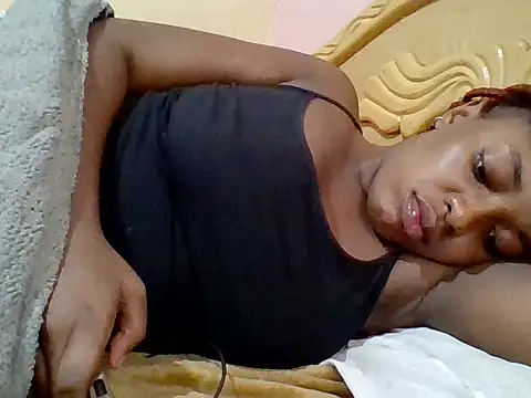 Zara Twilight online show from December 2025 01:27:02 PM