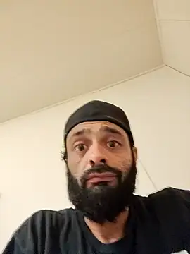 C8L3U online show from January 2025 04:04:01 AM