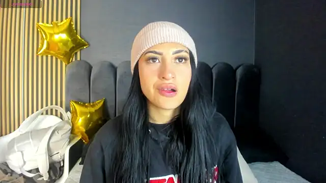 Snapshot of Nicolette_ks_ chatting on October 2025 04:10:02 AM Nicolette ks online show from October 2025 04:10:02 AM