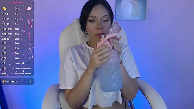 Snapshot of Rou_11 chatting on March 2025 02:30:02 AM Rou 11 online show from March 2025 02:30:02 AM