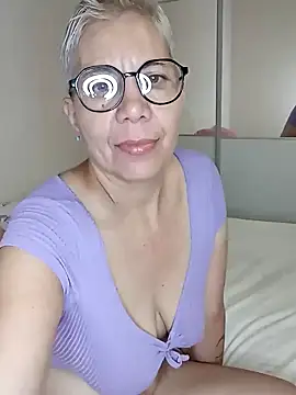 luz bella online show from December 2024 02:40:01 AM