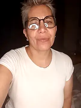 luz bella online show from January 2025 01:48:01 AM