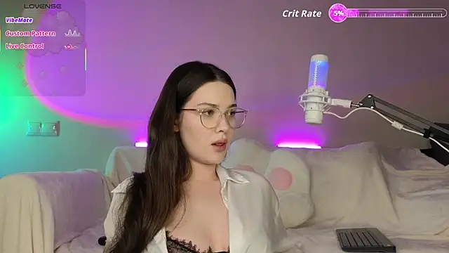 AokiAnna online show from November 2025 10:32:01 AM