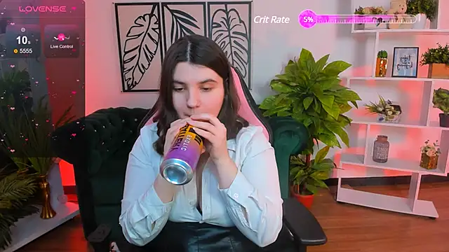 Viola  Shy online show from February 2025 09:21:02 PM