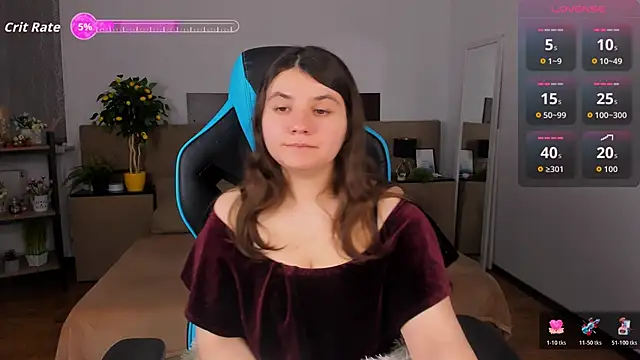 Snapshot of Viola__Shy chatting on December 2025 09:09:02 PM Viola Shy online show from December 2025 09:09:02 PM