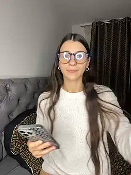 Wildberry  online show from January 2025 06:56:01 PM