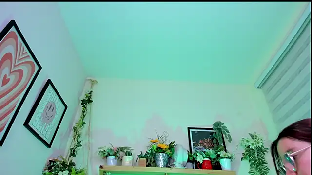 Fernanda   online show from March 2026 09:33:02 PM