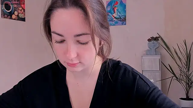 cClandesTina online show from October 2025 09:15:01 AM