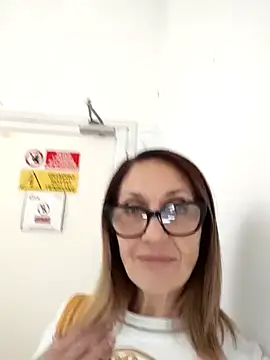 Snapshot of JasmineNoir2 chatting on February 2025 05:30:02 PM JasmineNoir2 online show from February 2025 05:30:02 PM