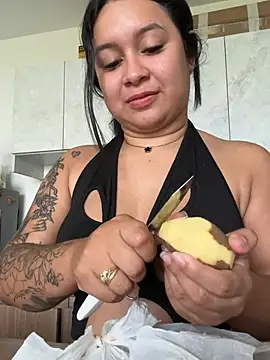 Pretty Isadora online show from March 2026 02:57:01 PM