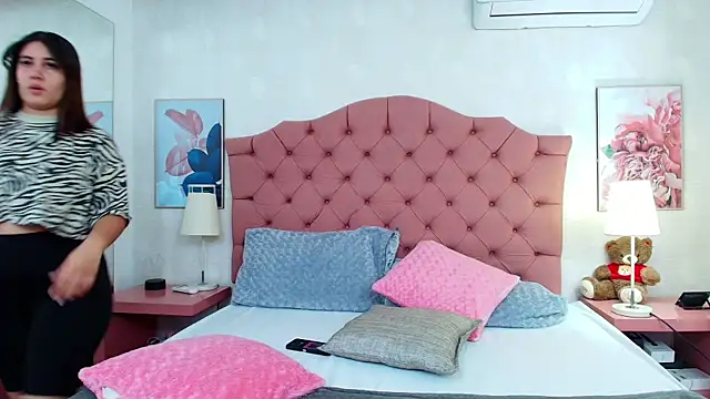 ThyaraJhons online show from January 2026 11:48:01 AM