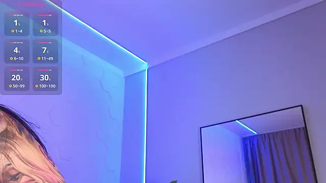 Snapshot of EvaCanton chatting on December 2024 11:55:01 AM EvaCanton online show from December 2024 11:55:01 AM