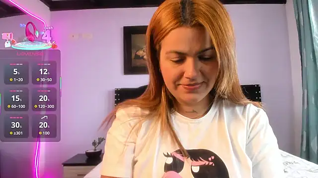 Alexandra Torress online show from November 2025 04:06:02 PM