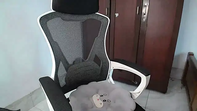 Lunobaby 204 online show from November 2025 03:16:02 AM