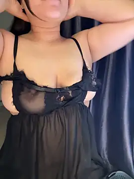 --Lyly-- online show from March 2026 09:42:01 PM