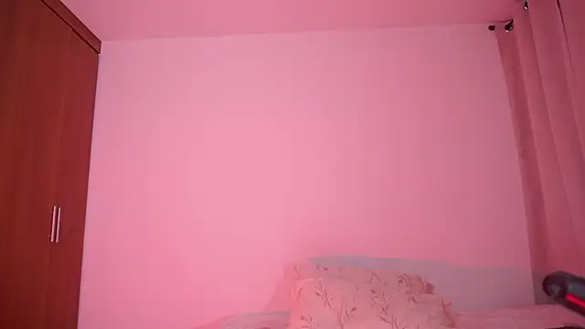 petitevictoria online show from November 2025 09:12:02 AM