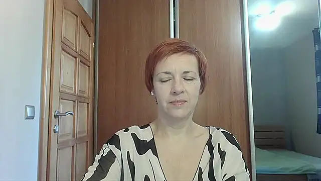 LoraLoraMay online show from July 2026 01:04:01 PM