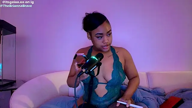 Snapshot of BriannaBrave chatting on March 2026 06:05:02 AM BriannaBrave online show from March 2026 06:05:02 AM