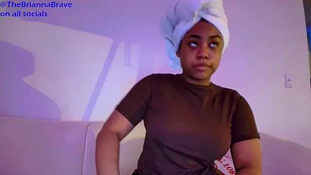 Snapshot of BriannaBrave chatting on March 2026 01:00:02 AM BriannaBrave online show from March 2026 01:00:02 AM