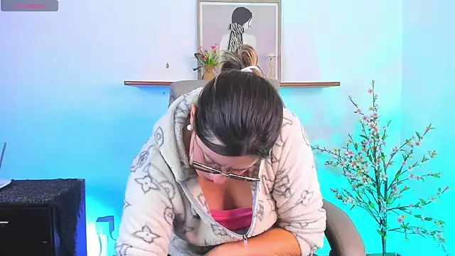 Chanelll Taylorr  online show from January 2026 03:08:02 AM